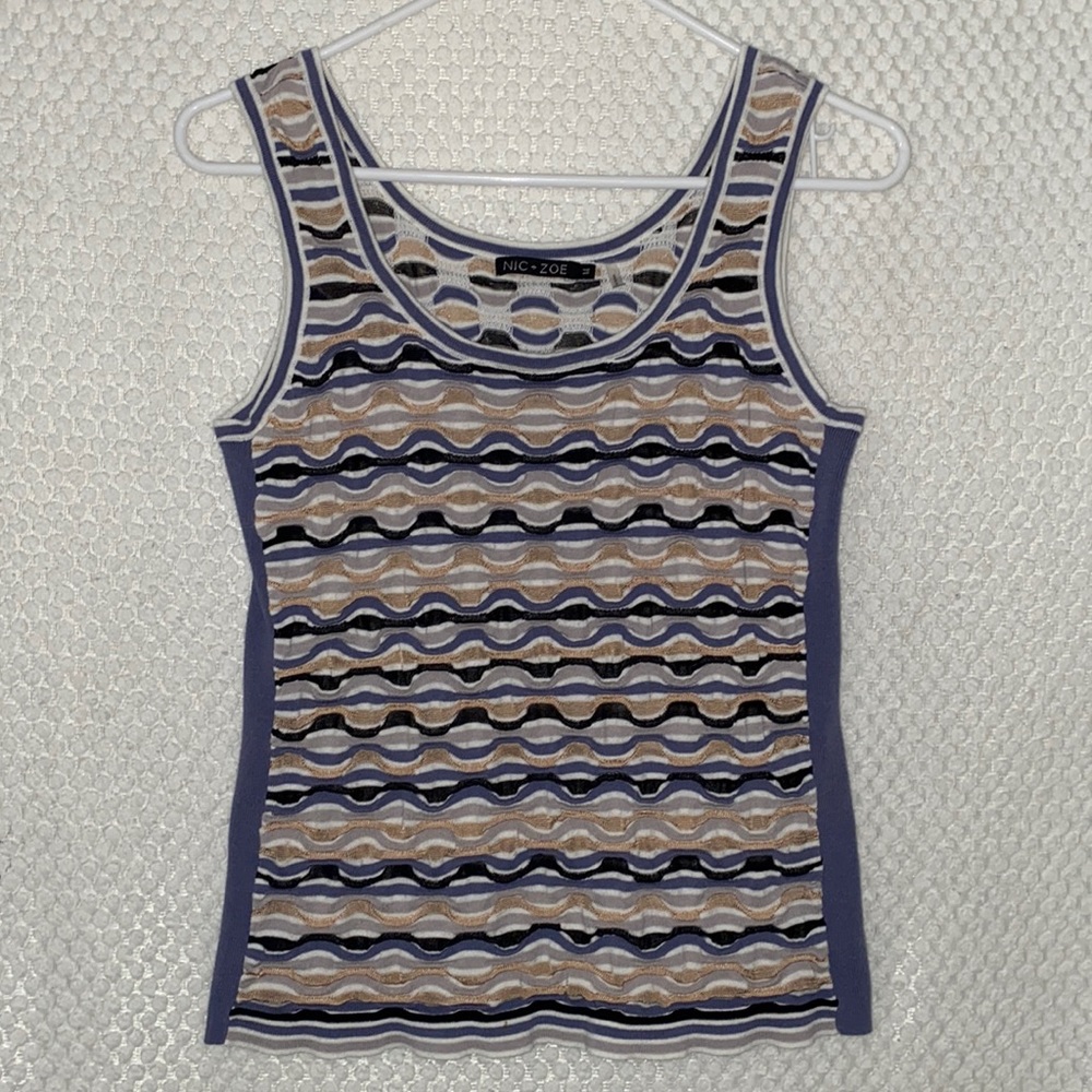NIC + ZOE top